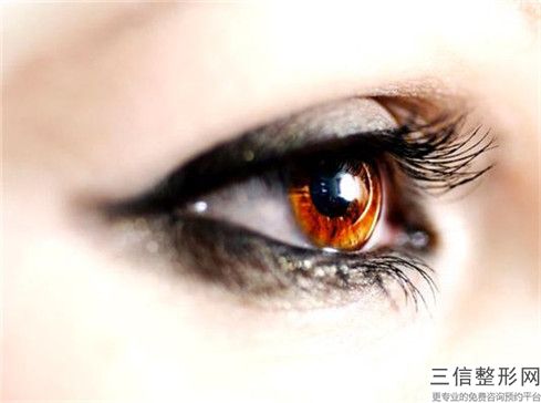 濮陽(yáng)割雙眼皮一深一淺手術(shù)風(fēng)險(xiǎn)不可忽視